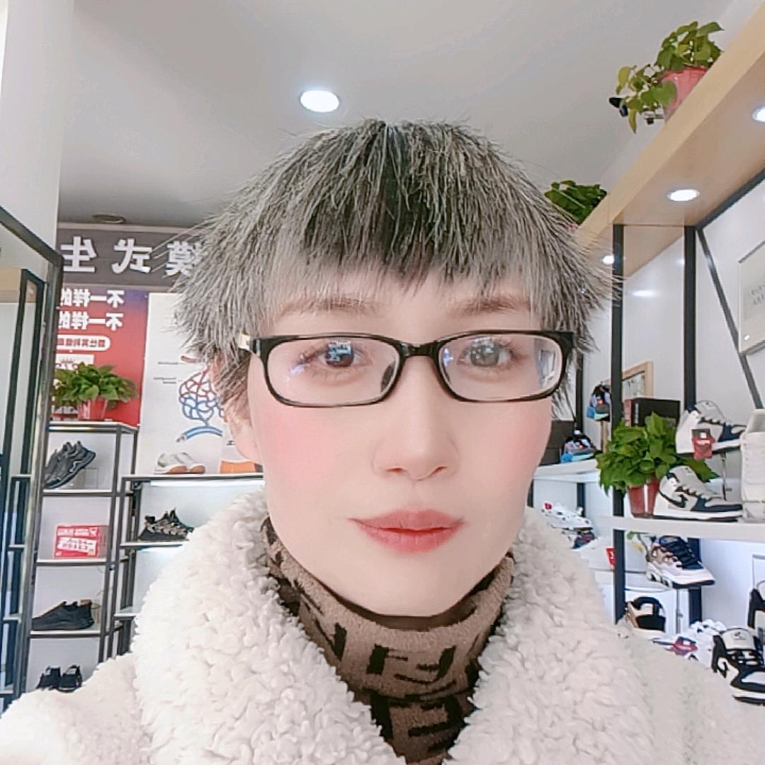 洛南信良鞋业云姐