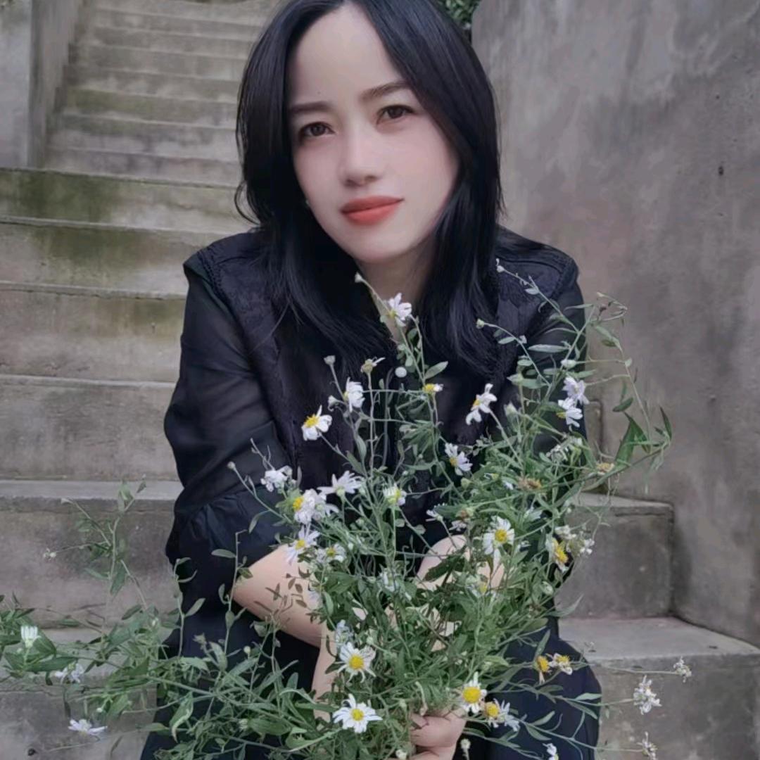 四妹🎤首播  直播筹备中