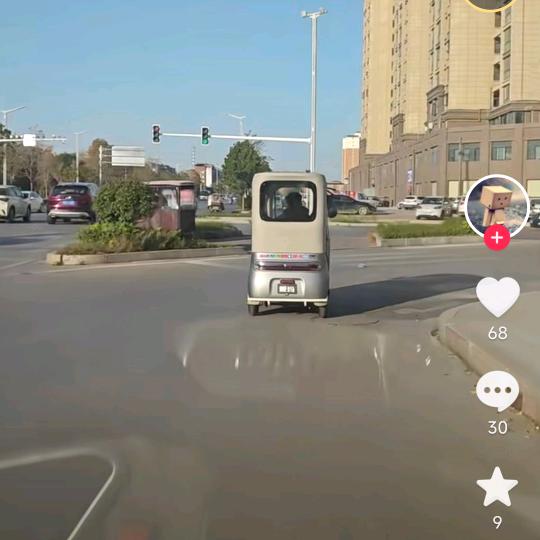 跑外卖众包美女