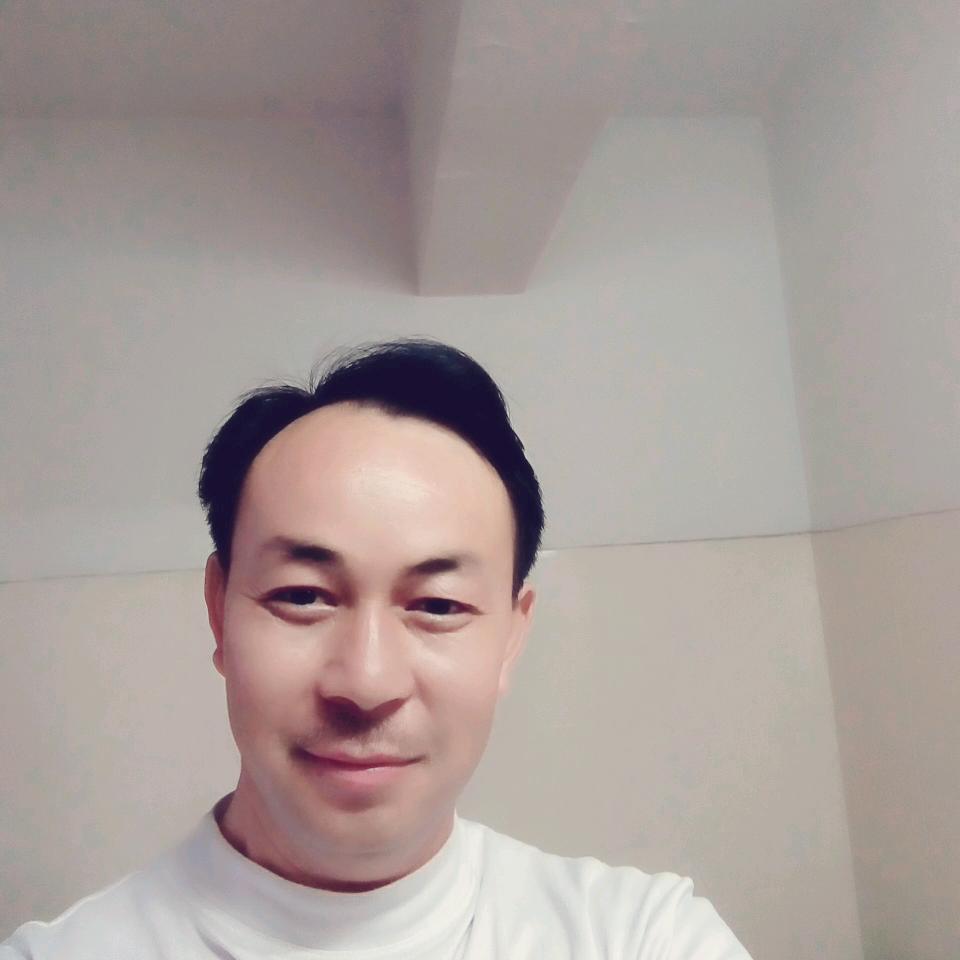 刘新宇三