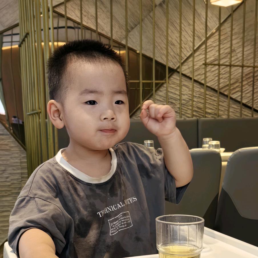 赫之威（变频销售与维修）