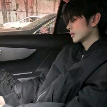 ￴￴￴ ￴￴   ￴ ￴ ￴￴￴