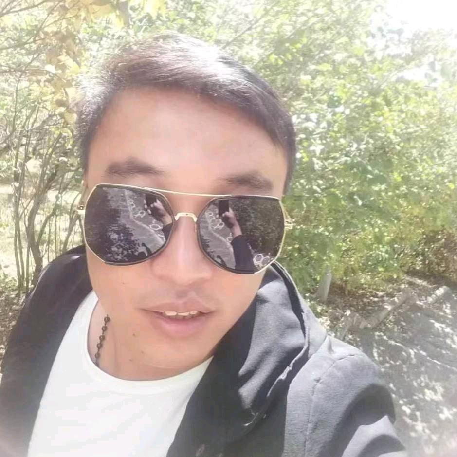 洛氏剑冢的仇少头像