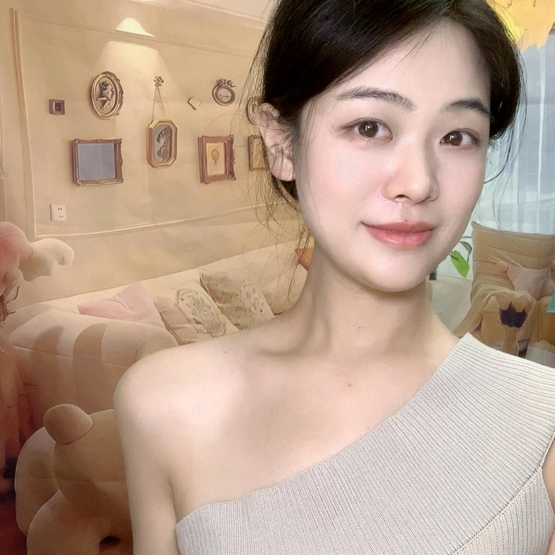 是波妞吖