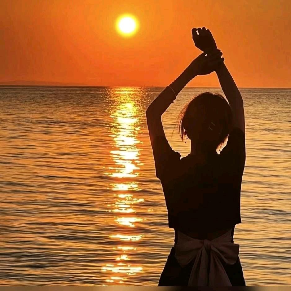 手握日月摘星辰