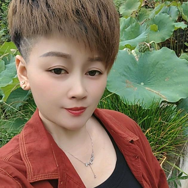 安徽李家大美女，🌴