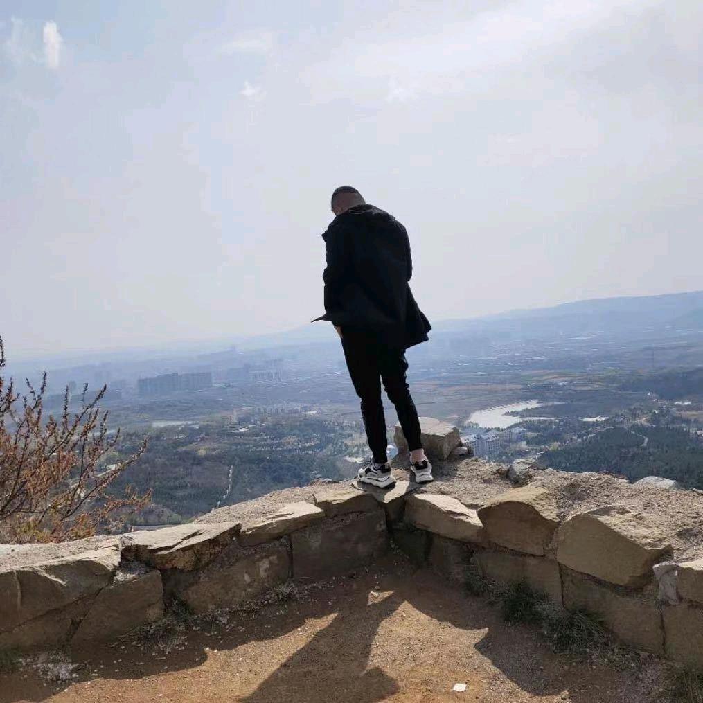 天生傲骨岂能输