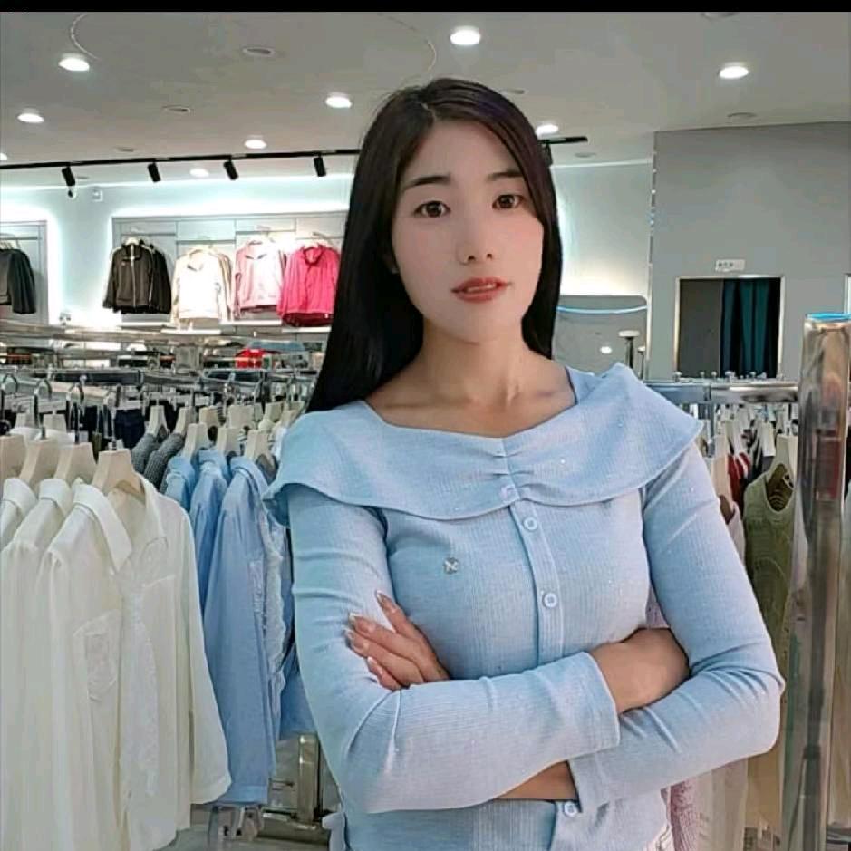 药山镇百姓服装超市  🌸 杨琴