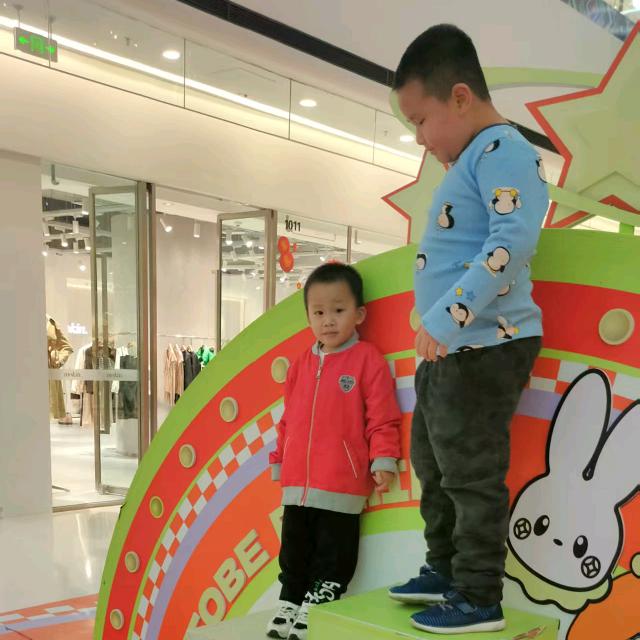 大胖子和小瘦子