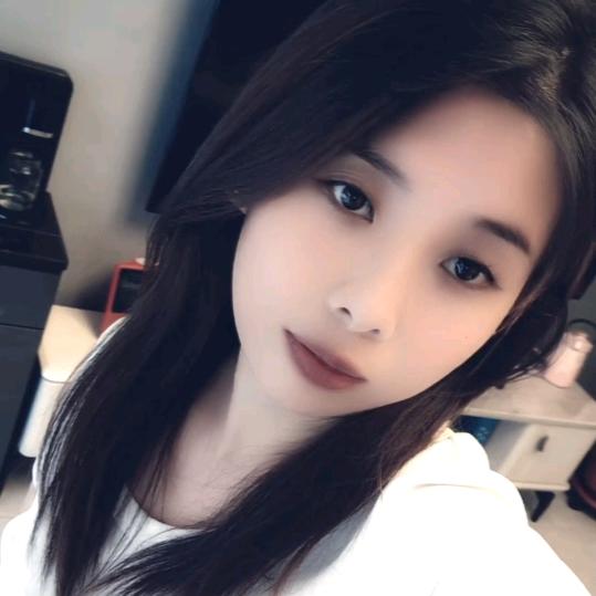 Y佳佳