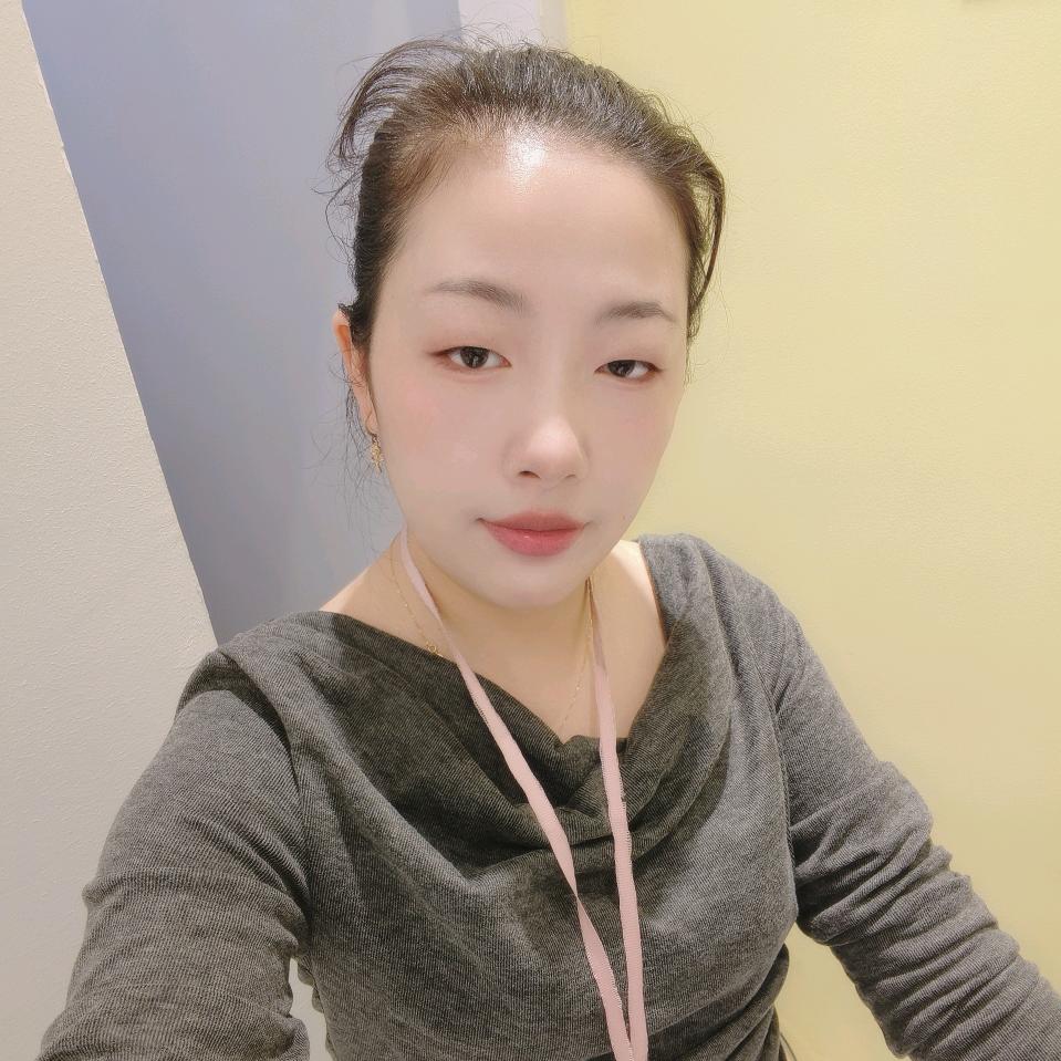 一季樱花丶落雨殇