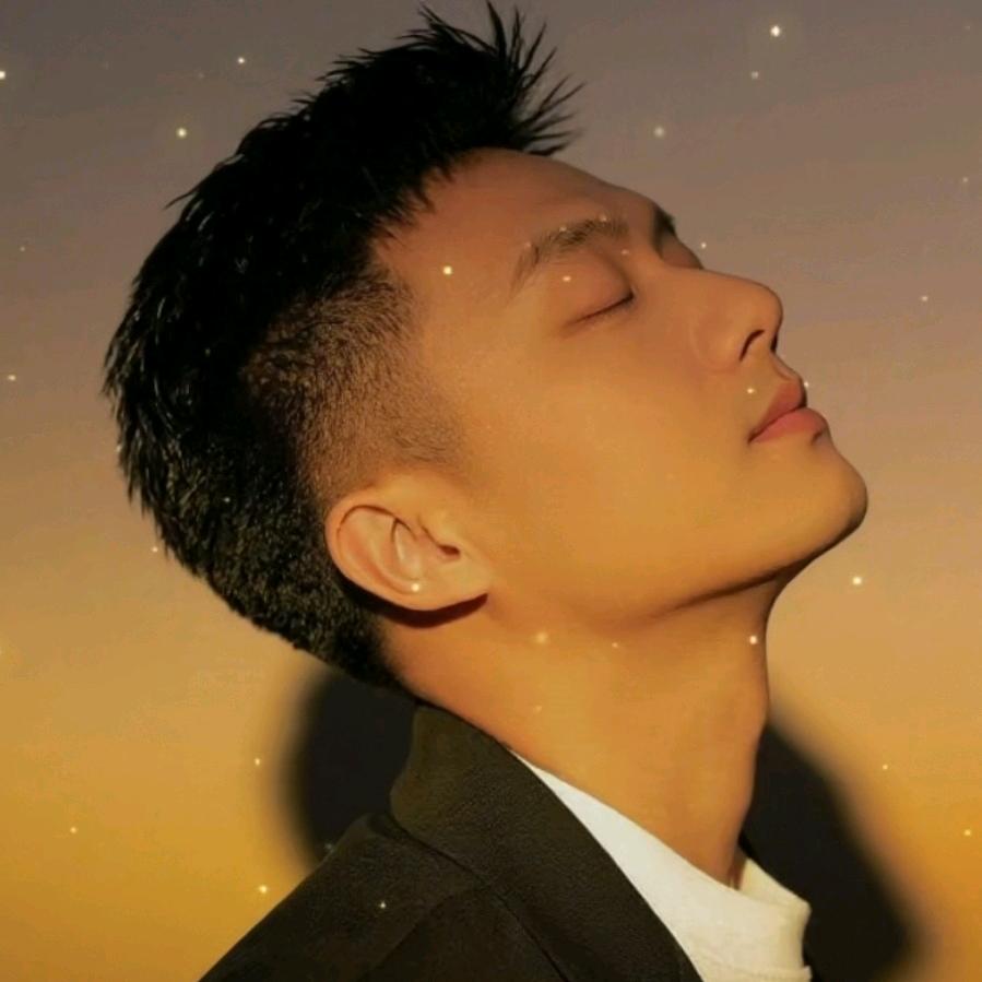 回眸一笑💋赫死人