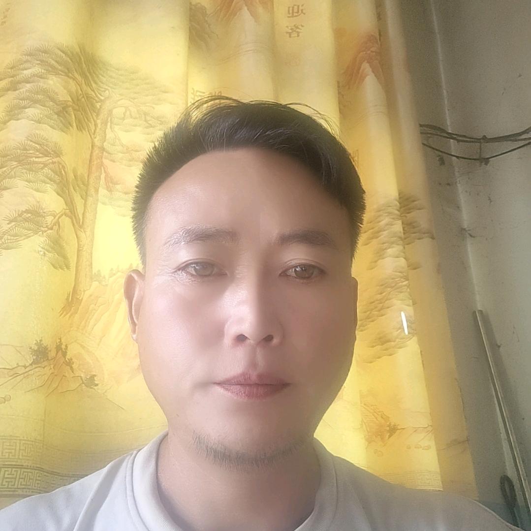 《草原上有你》