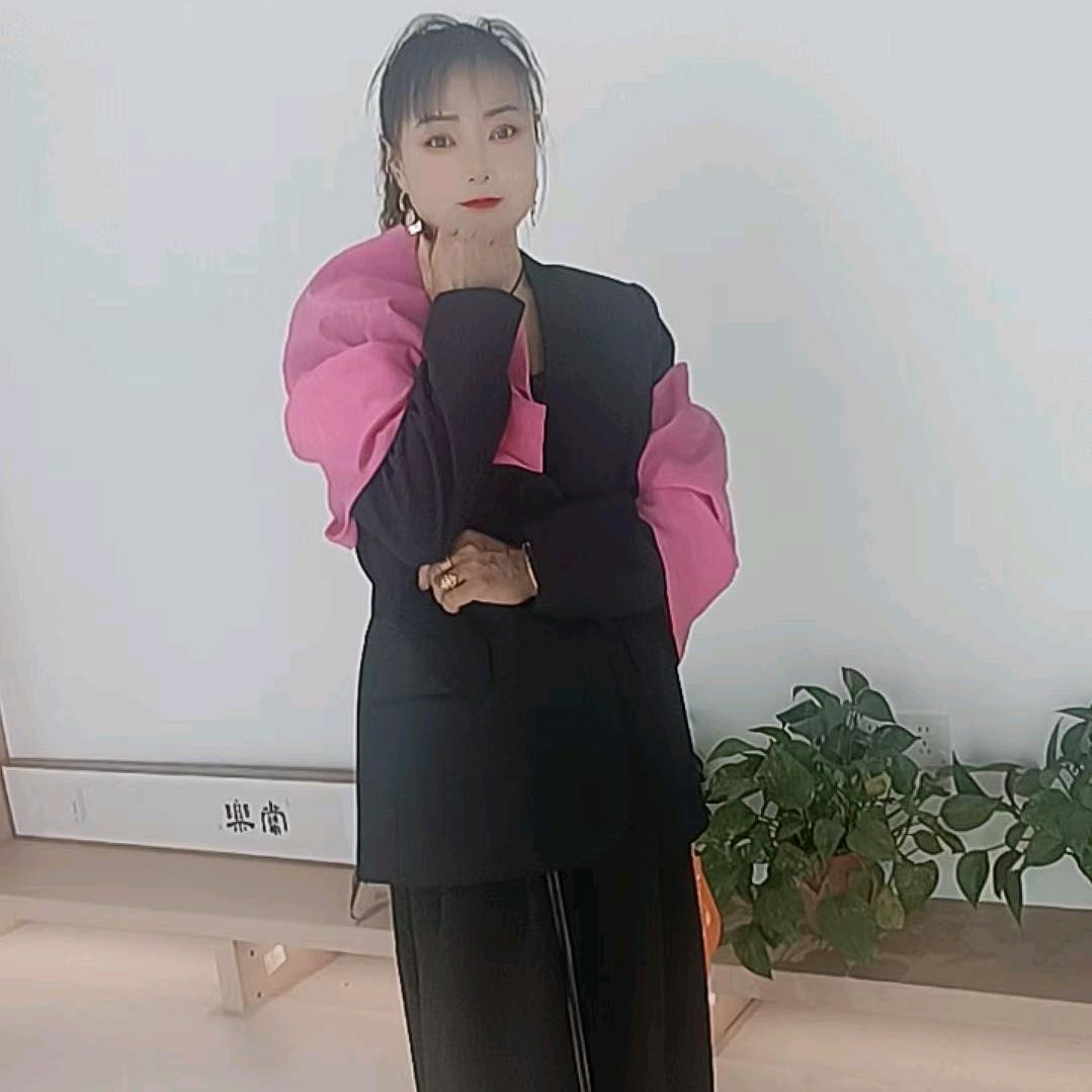 荣姐在创业，巨星行动，因梦而生，为爱而来