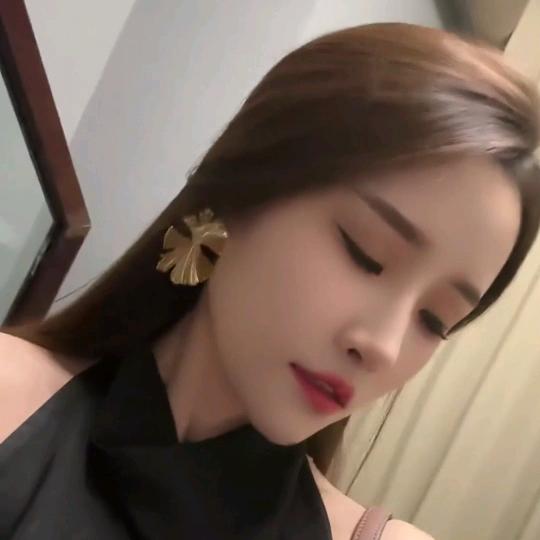 如梦方醒的娟
