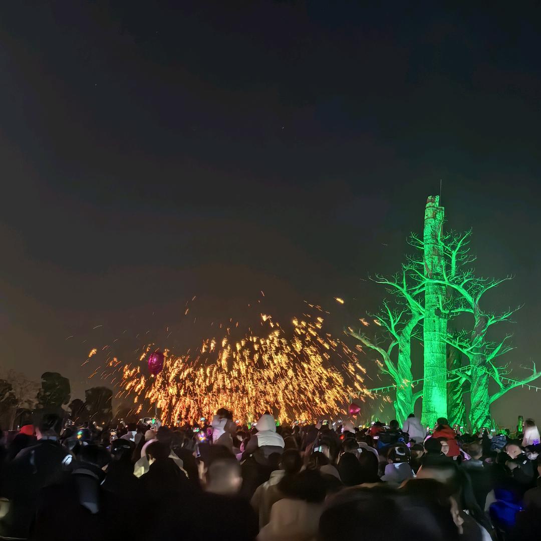 窗前明月光
