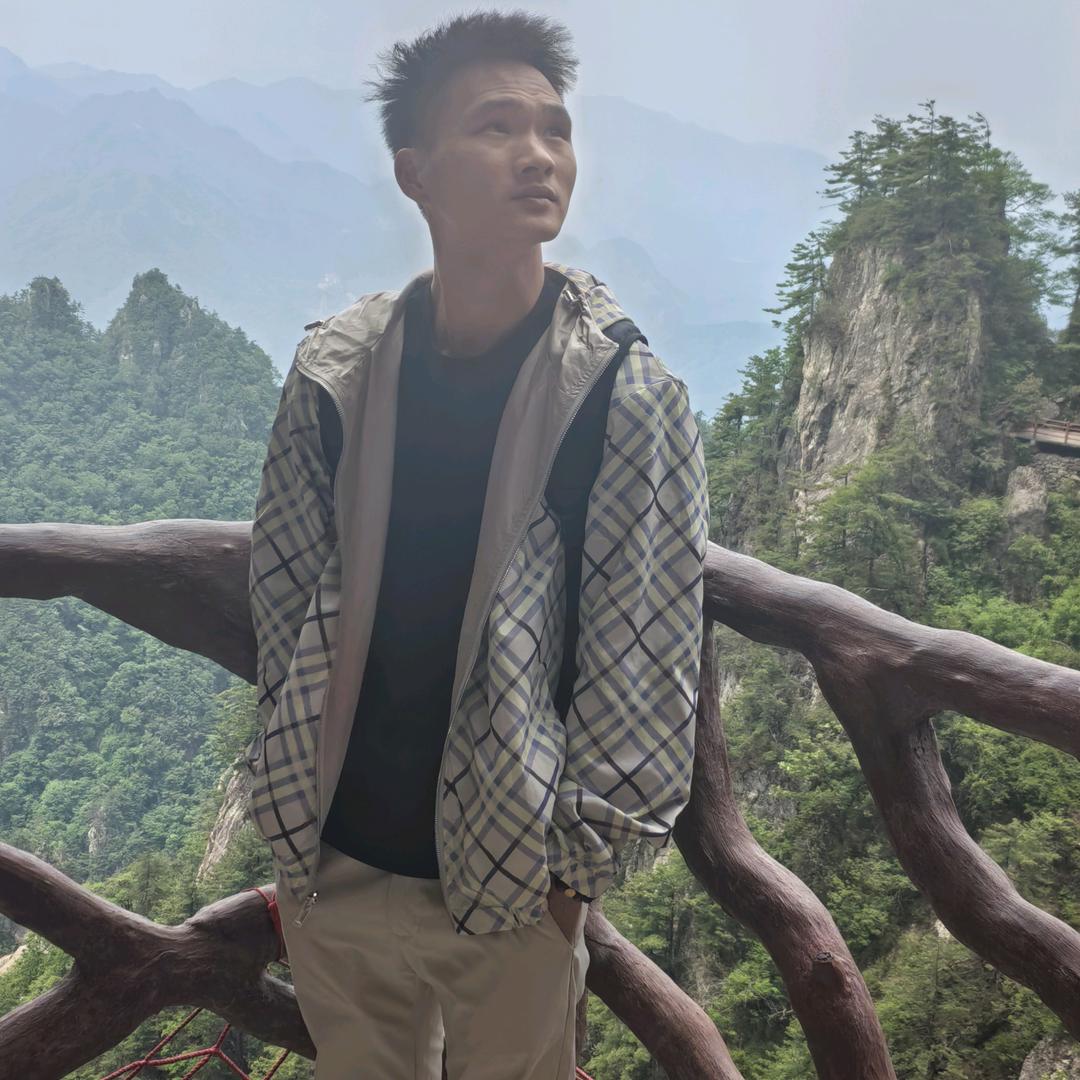 张小林