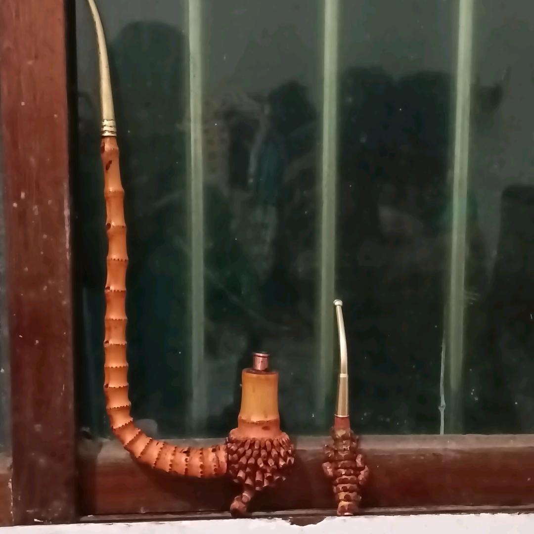 满脸笑容心内伤