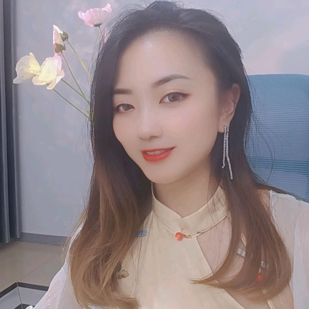 爱笑的巧巧
