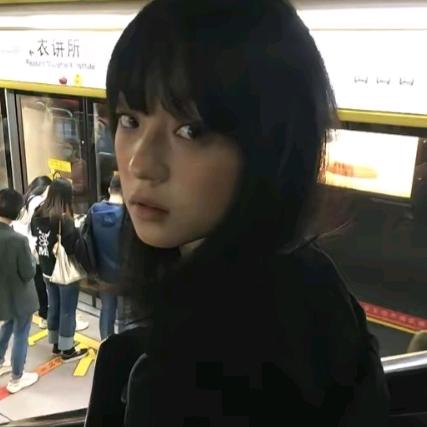 拉屎的时候别放屁O