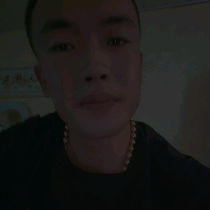 绿都炭火生烤鸡架。 瓦房店