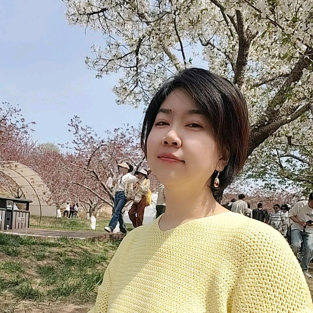 娜娜在大连