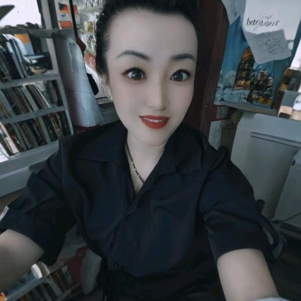 西芹百合《橱窗》