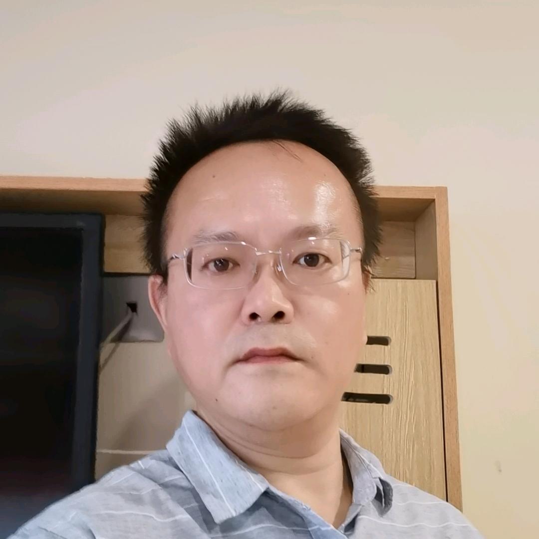 万象板材一好帅巴帅的毅哥