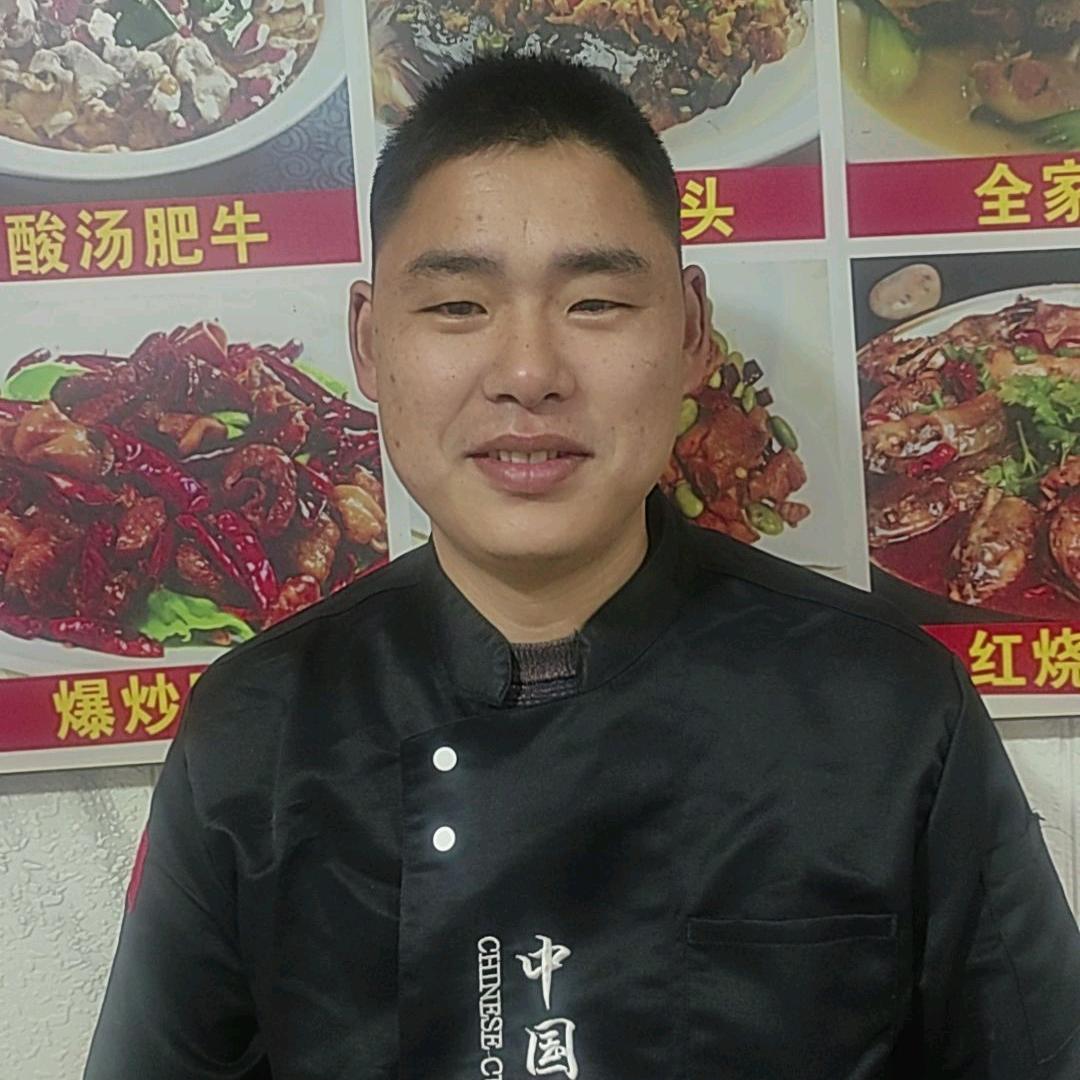 摄山徐州菜馆特色烧鸡公小李