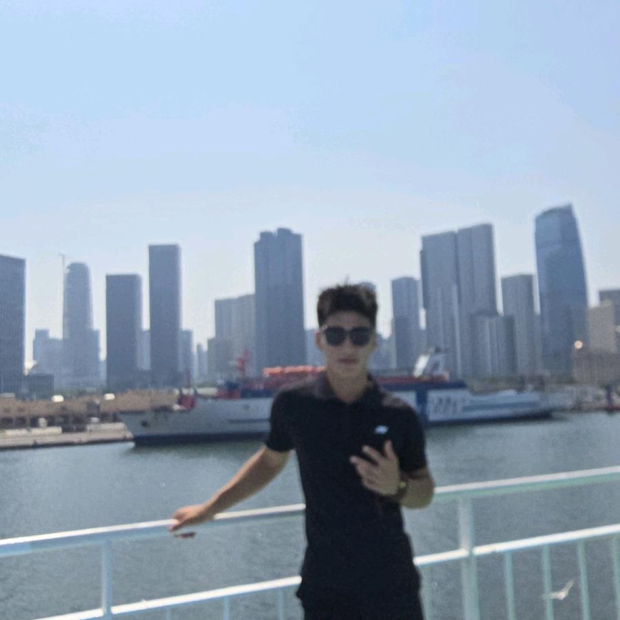 小王