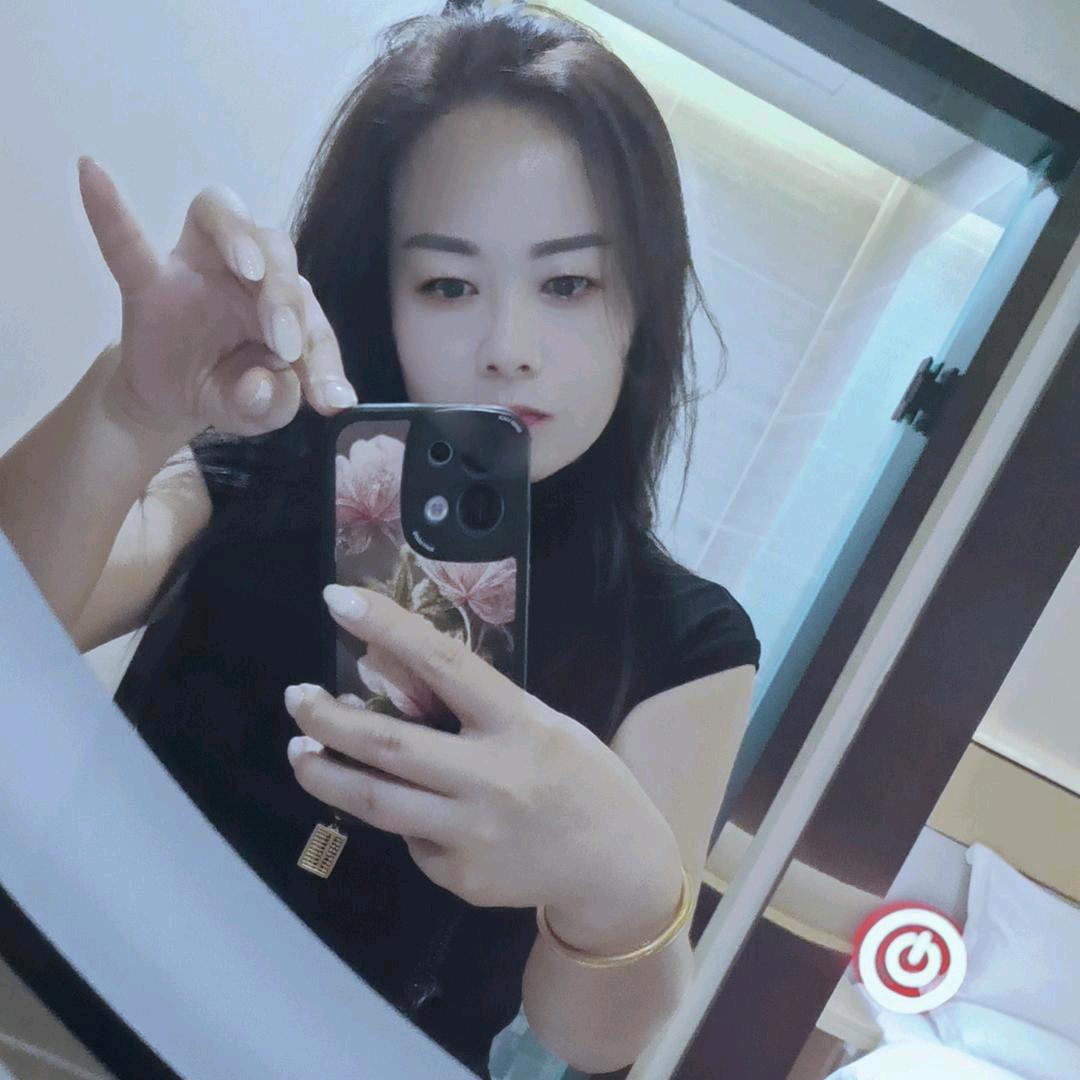 丽萍吃喝玩乐
