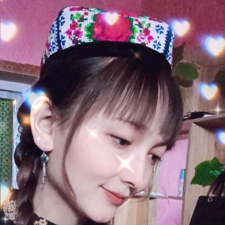 hadiqa 服装设计师 👗