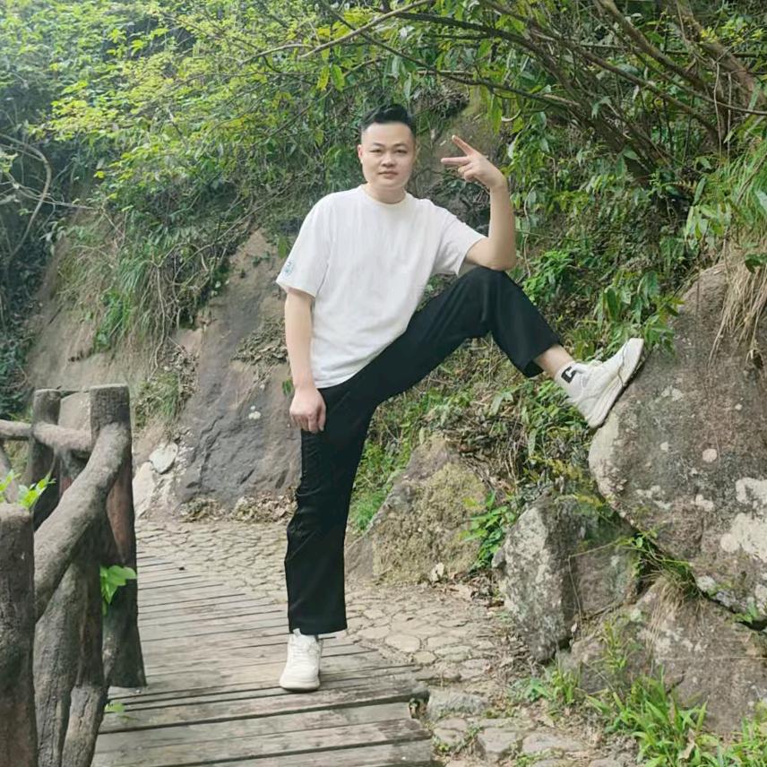 GSDC滚石（包厢卡座预订）招女模