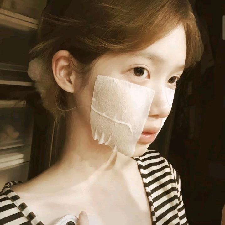 -^昕  昕^