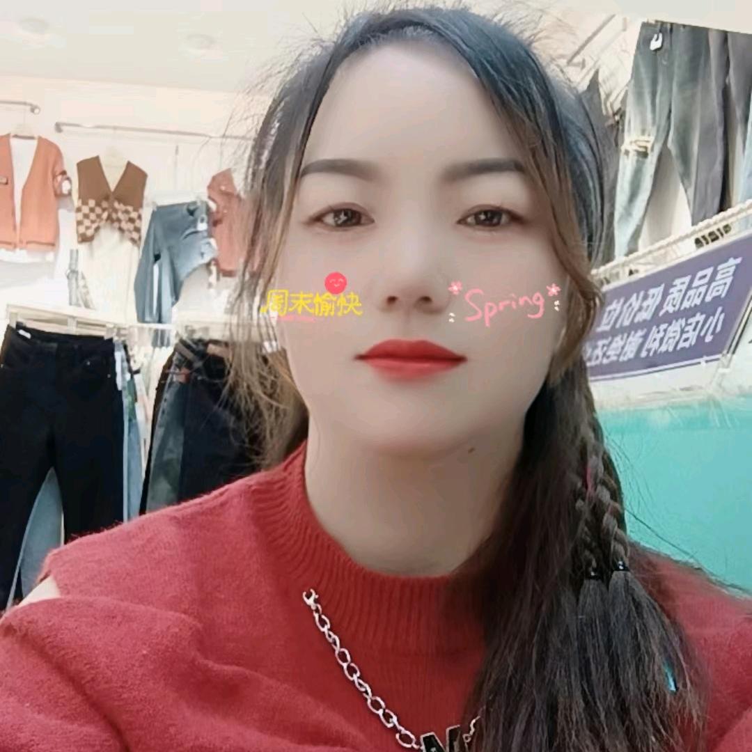 凡丽爱聊天唱歌