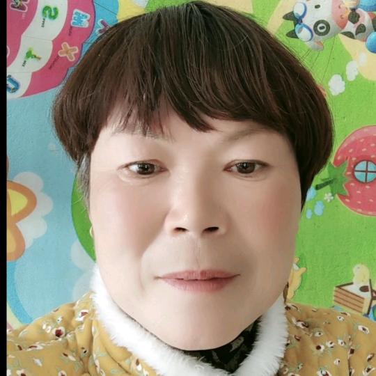 高萍《每天下午1点50开播》