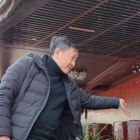 罗博中草