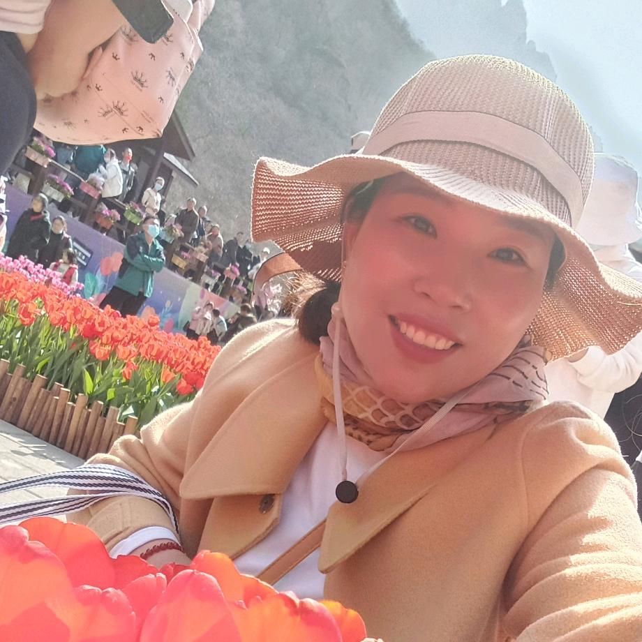 （汇秀堂皮肤管理）张霞