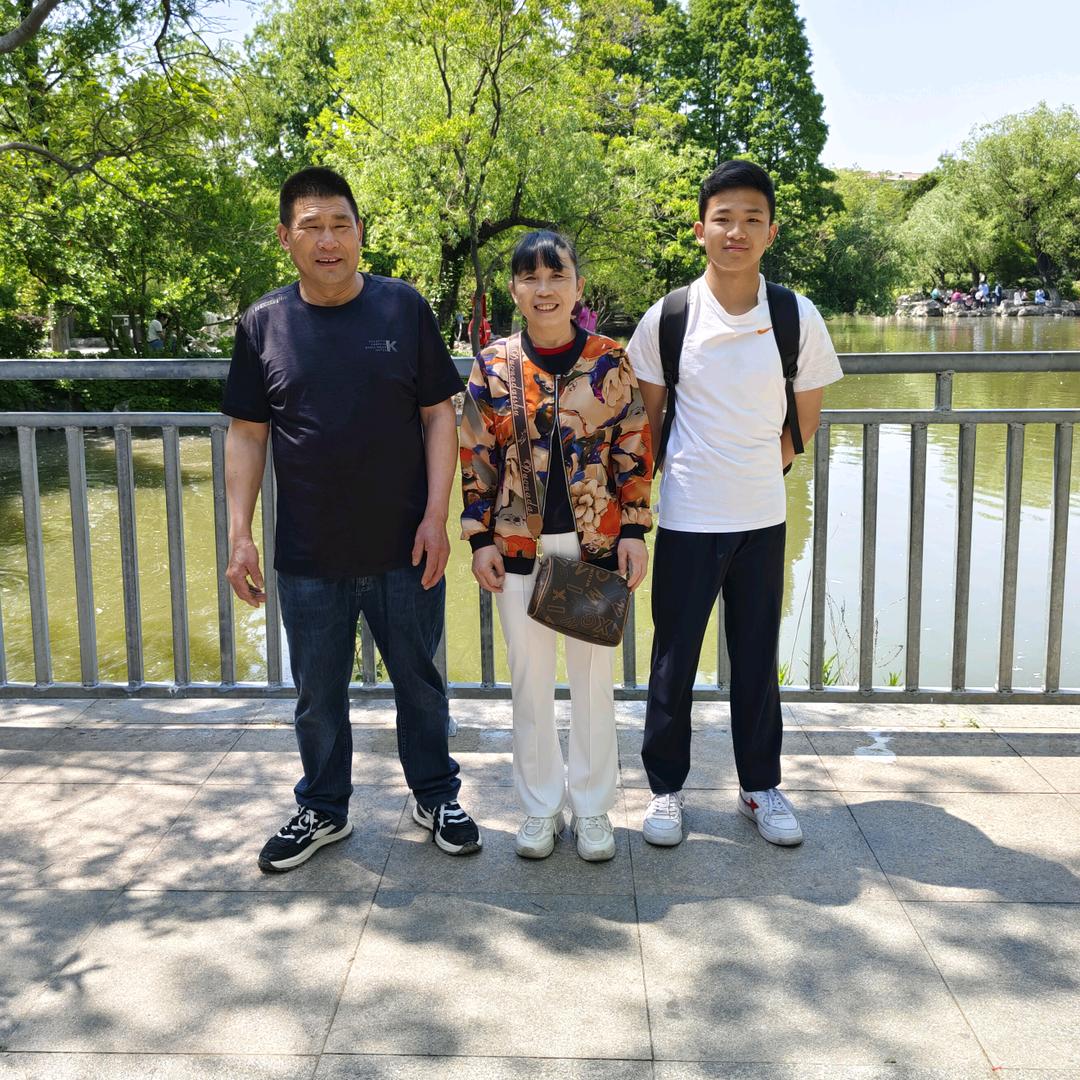 李小侠