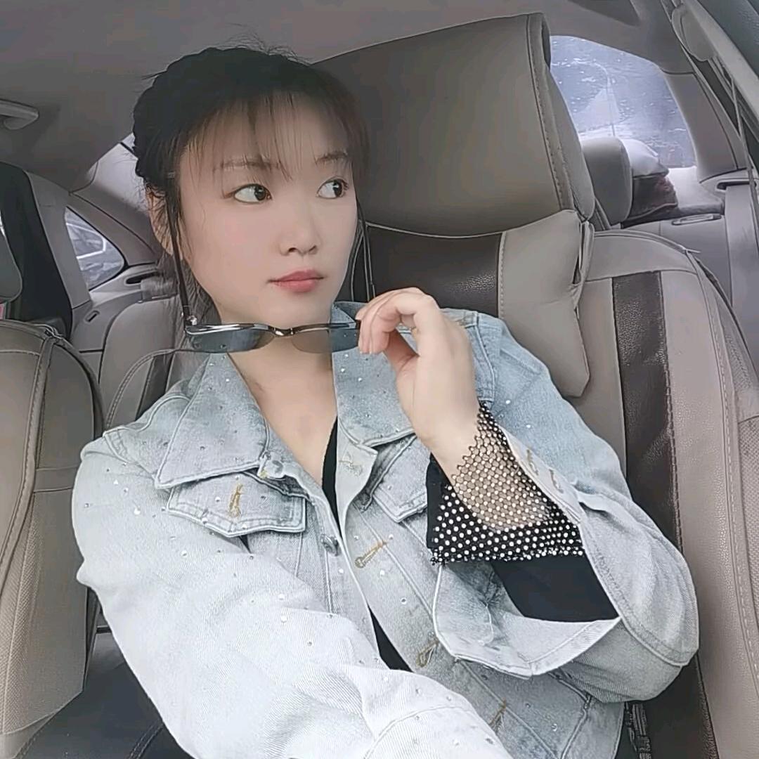 @ℒᎭℯ⃝半💞颗💞糖࿐