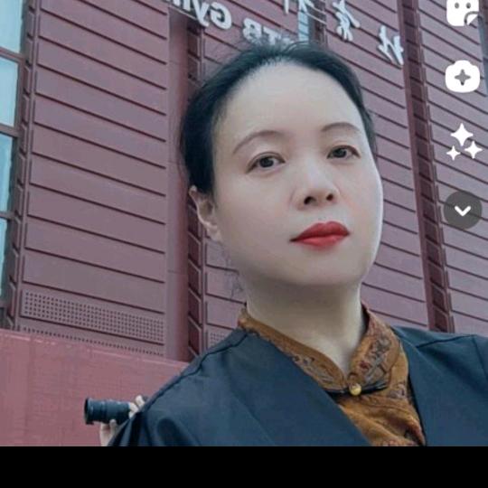 @凝眉姐姐