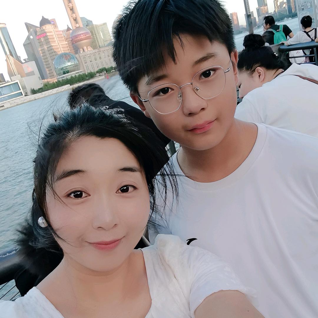 亚男🌸🌸
