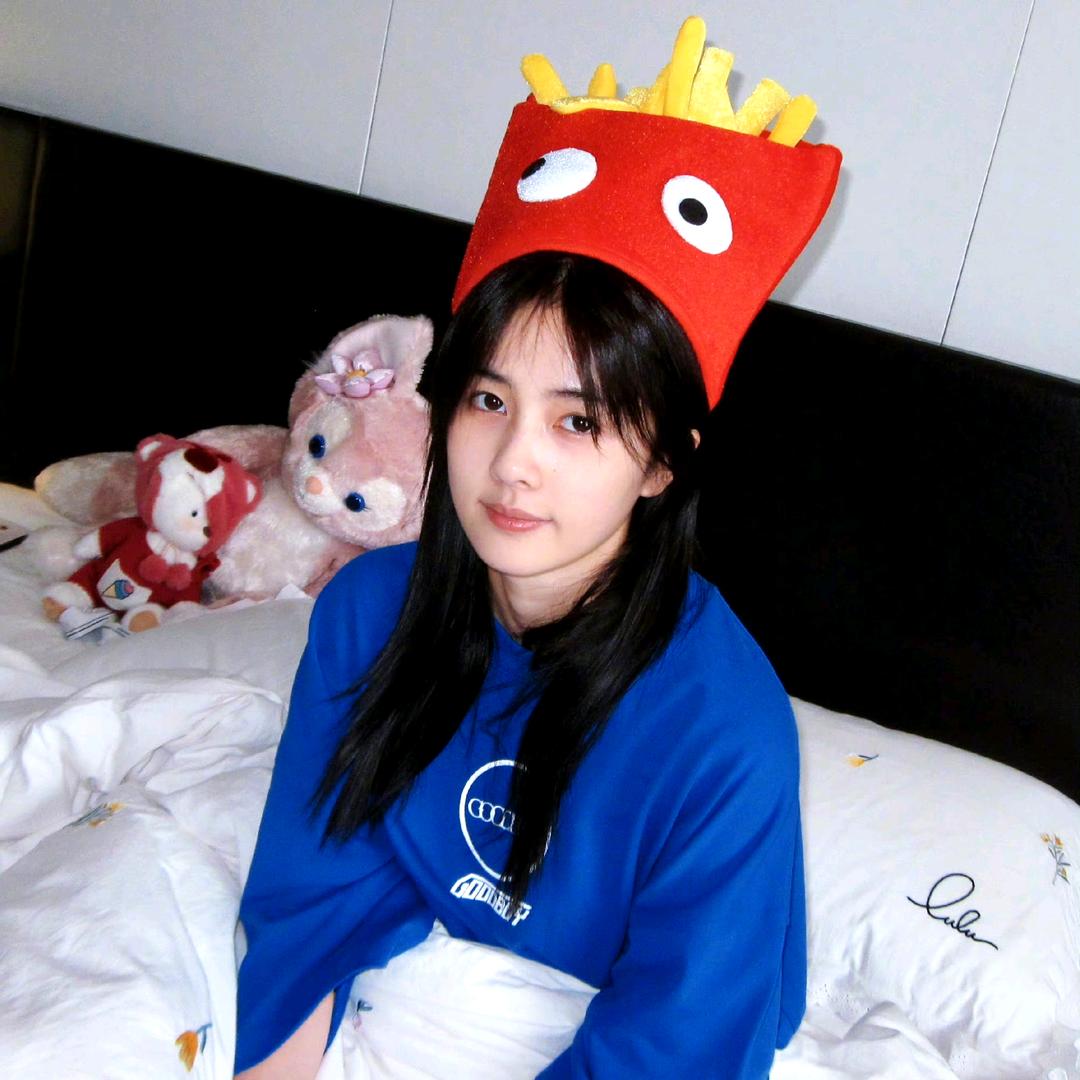 唯依👚