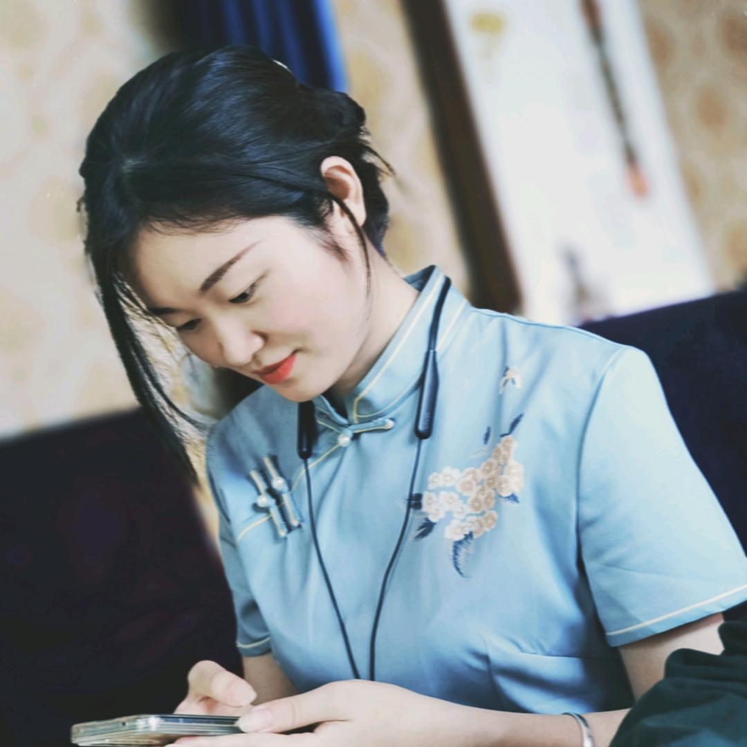 方脸妹妹爱生活