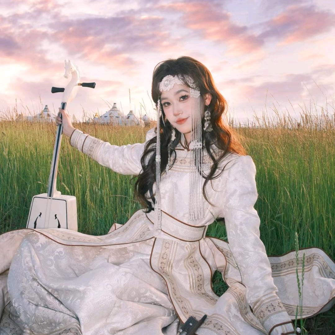 阿木琳娜.Am