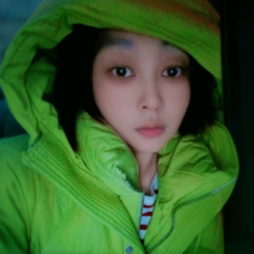 ℒᎭℯ⃝晴儿🚸☀(ღ💞♡)