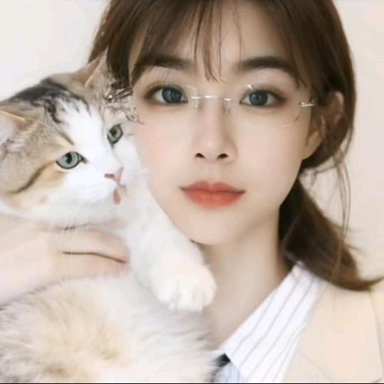 AA新城国博邓兰19395379816