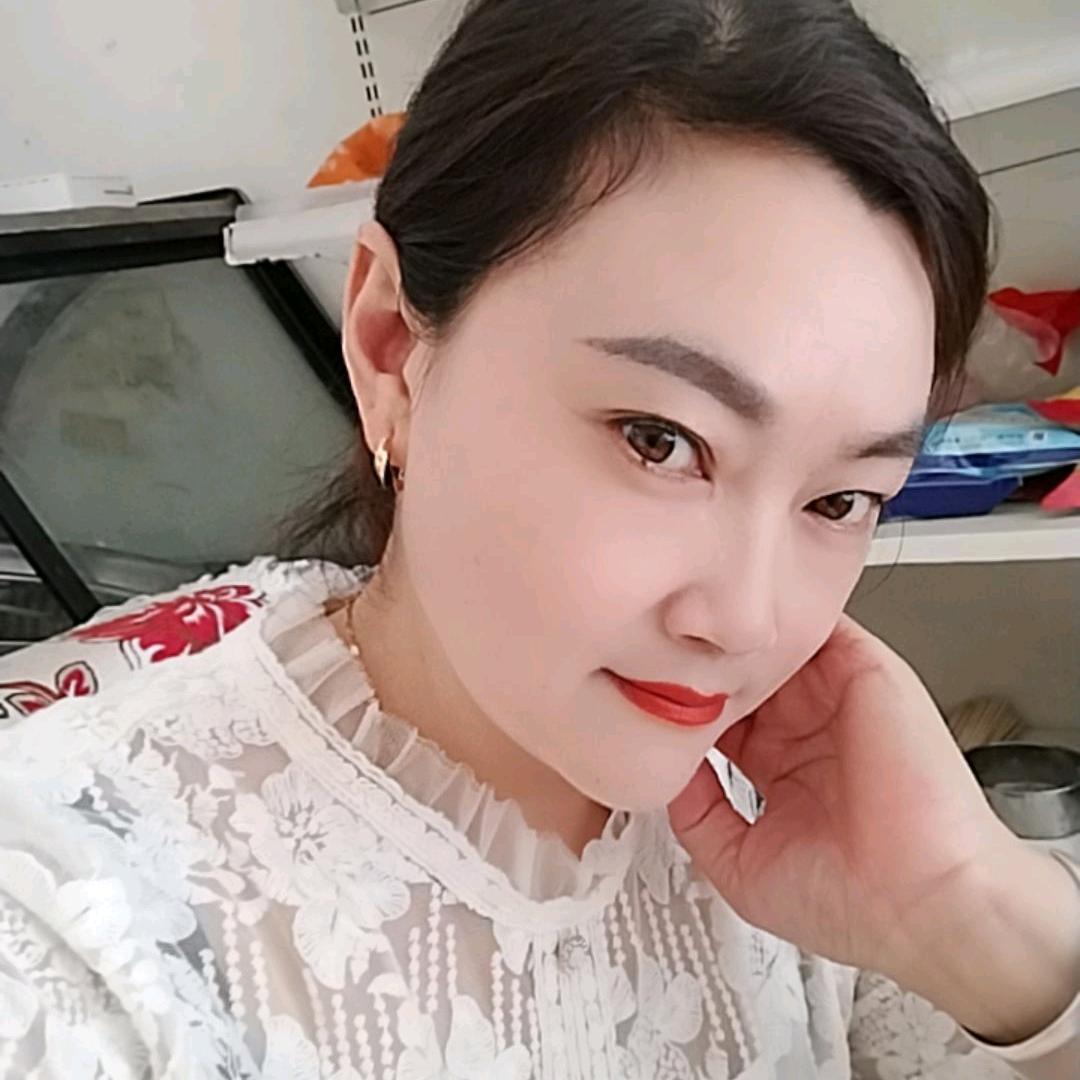 月色中的栀子花香