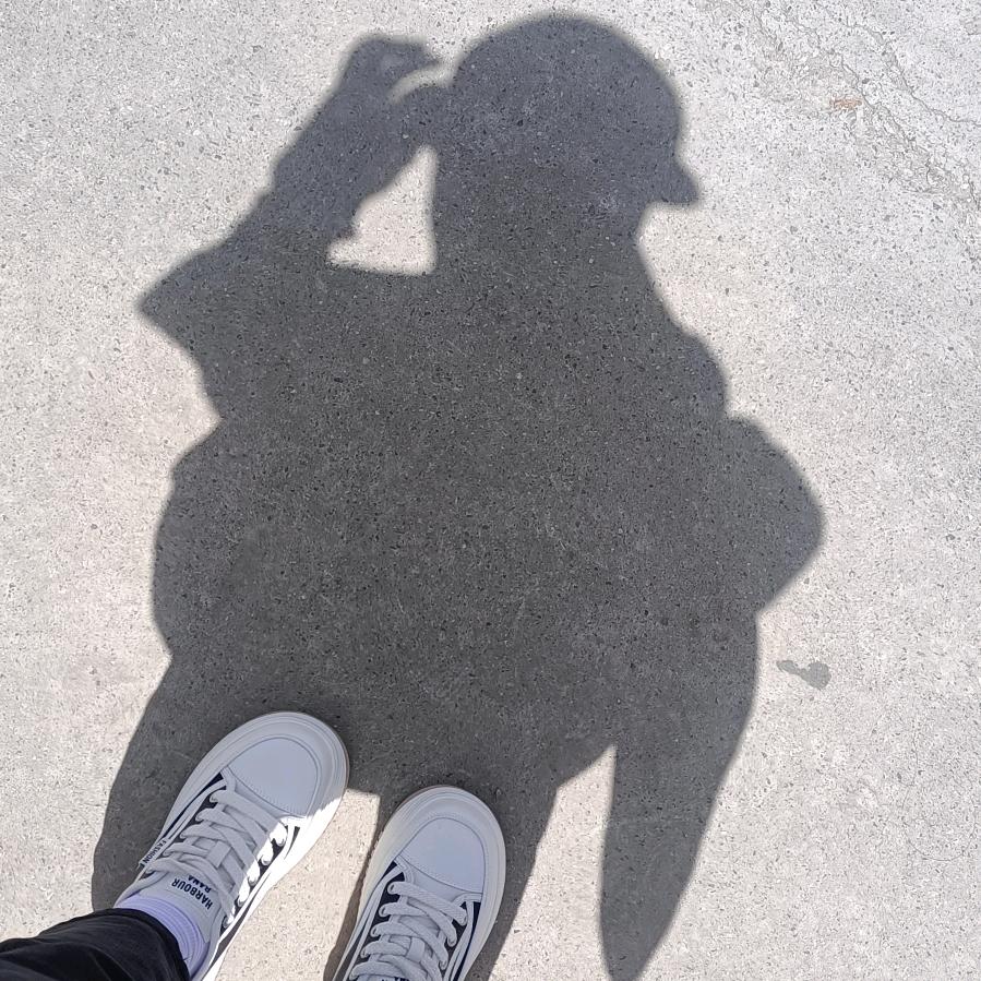 ♛
