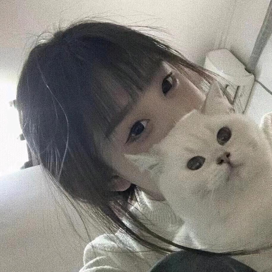 小困包╭(ᵔ_>ᵔ)